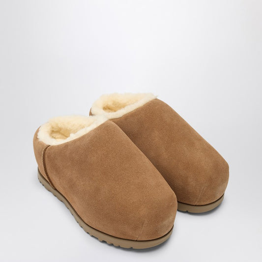 UGG Pumped chestnut slipper