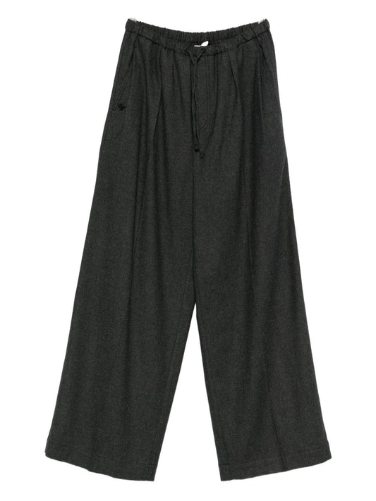 Closed Trousers Grey
