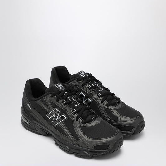 New Balance 740 Black/Silver metallic sneakers