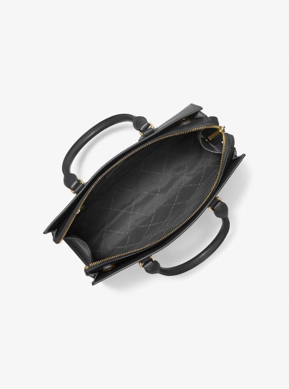 04ce3fb1-42b5-3329-9c5f-f470ad73cf94