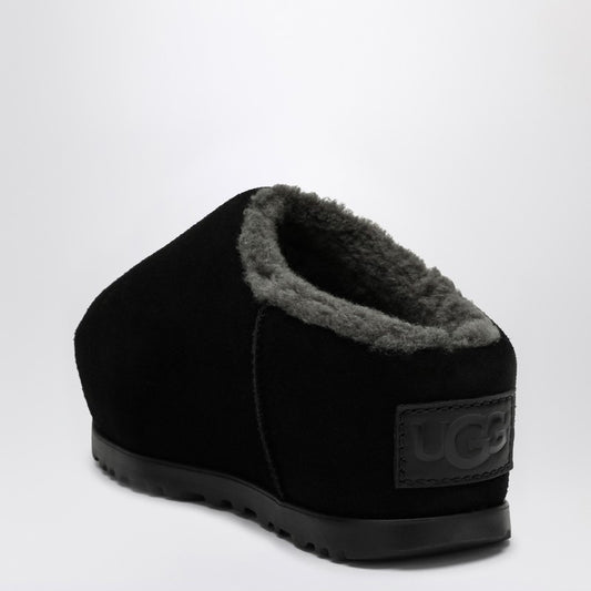 UGG Pumped black slipper