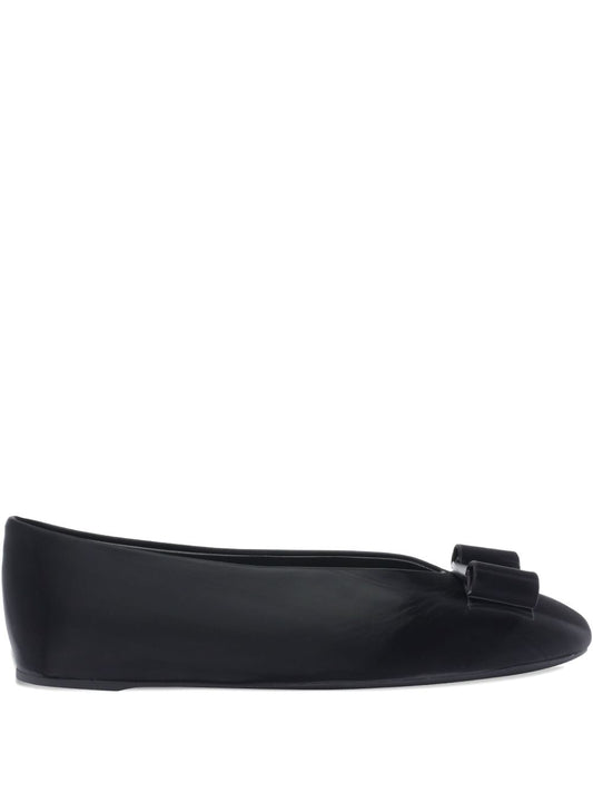 Ferragamo Flat shoes Black
