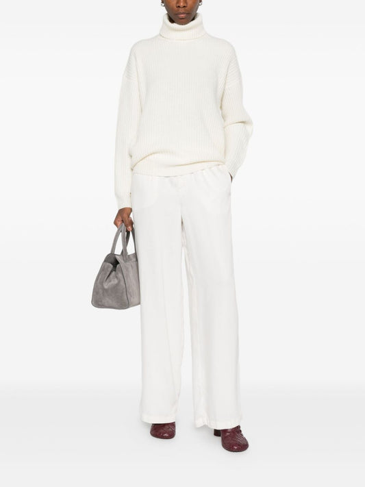 WHITE SAND Trousers Cream