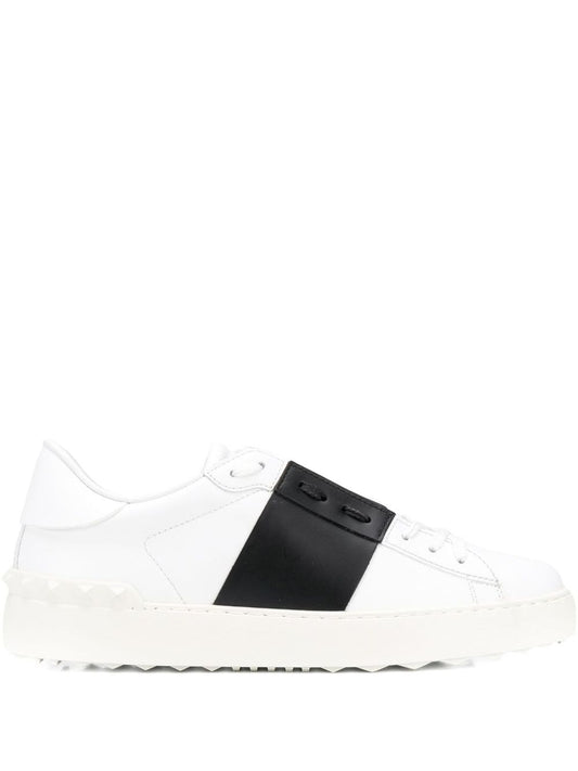 Valentino Garavani Sneakers Black