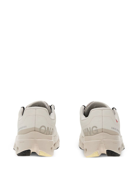 ON Sneakers Ivory