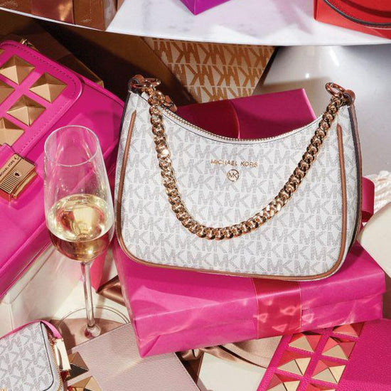 1cce673f-4801-351f-b428-dd2e75120b02