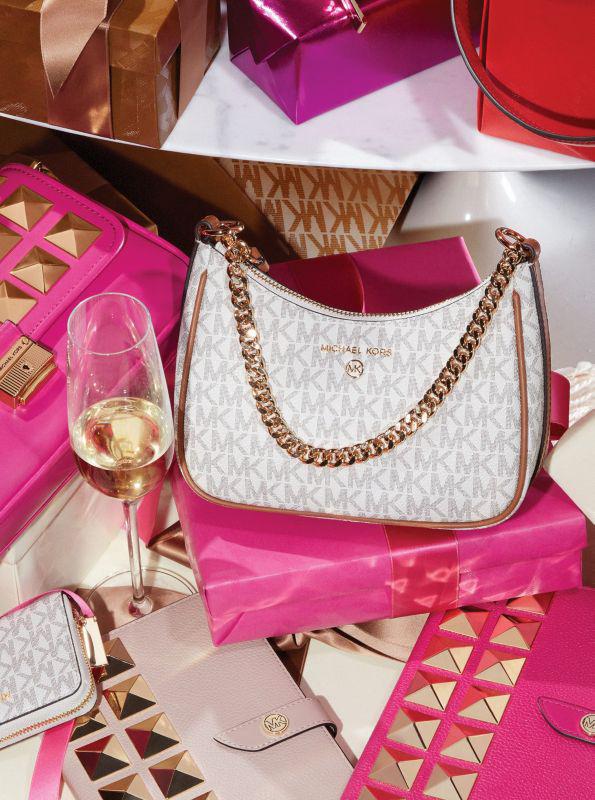 1cce673f-4801-351f-b428-dd2e75120b02