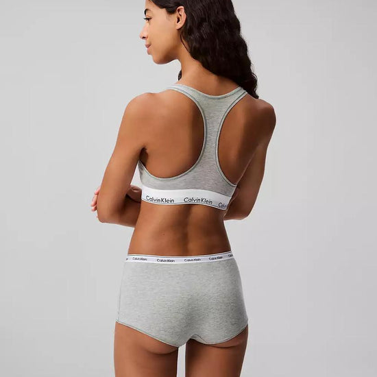 2b49477d-41e2-3e48-ab0e-9112bfe96d94