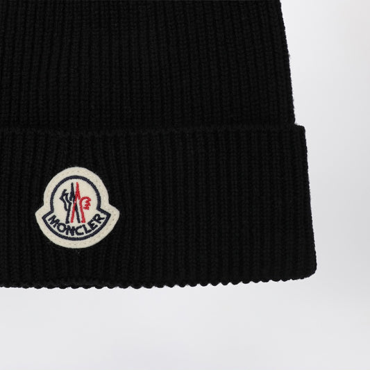 Moncler Black wool beanie with logo patch