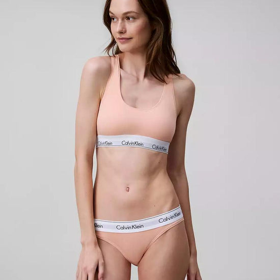 531eb5b3-557c-3bb2-8370-9eadde4a677d