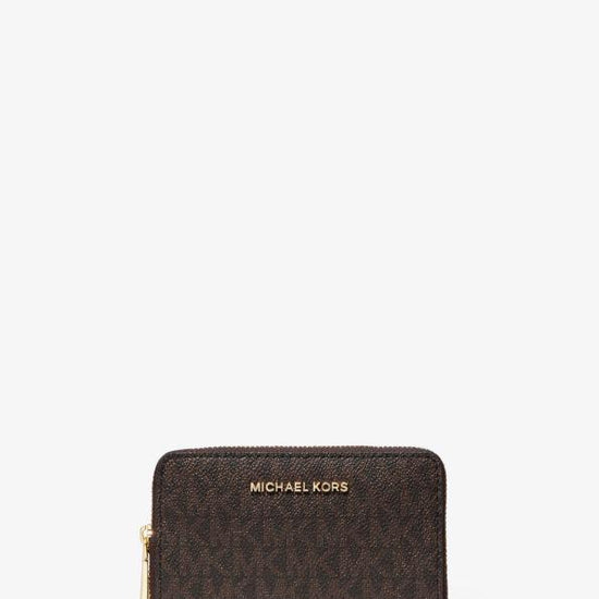 74bf596b-eb1c-30b7-9e50-5f59fed9a81d