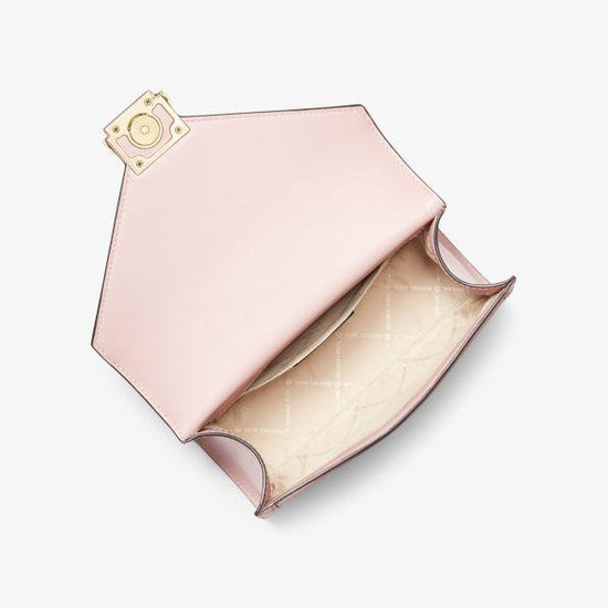 c33d404b-35fe-3341-8826-d1ea71f02edb