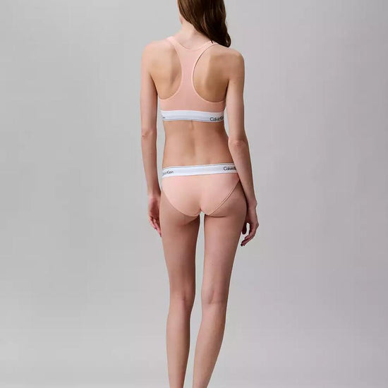 dce89129-86e8-38aa-9e3c-4fad9bf24ddf